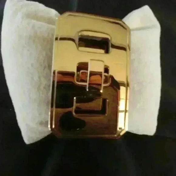 Statement Gold Turnlock Rhinestone Cuff - Picture 4 of 10